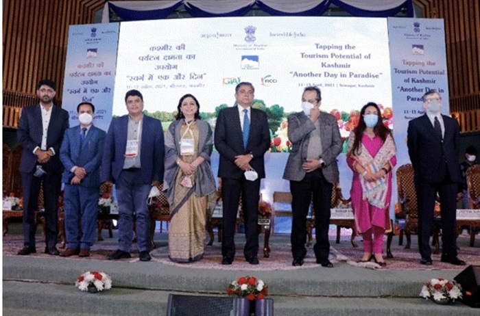 Mega tourism advertising occasion “Tapping the Potential of Kashmir: Another Day in Paradise” coordinated recently at Srinagar emphasizes tourism possibility of Jammu & Kashmir at a major manner